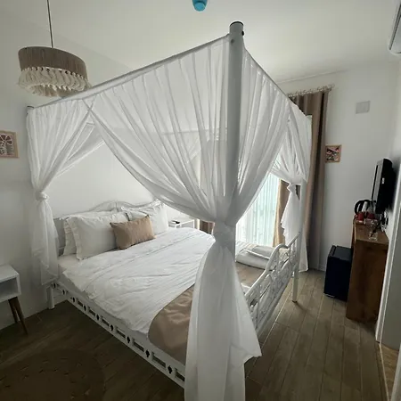 Hotel Flora Boheme Butik *