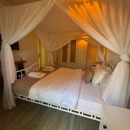 Hotel Flora Boheme Butik *