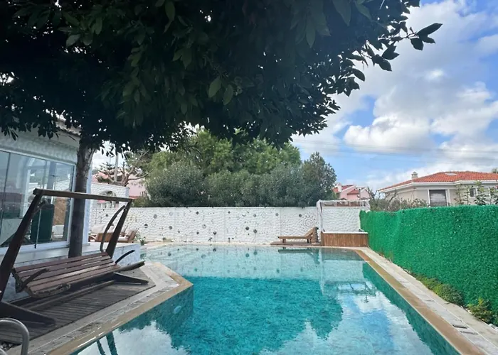 فندق Flora Boheme Butik Çeşme