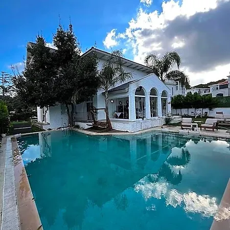 Hotel Flora Boheme Butik Çeşme