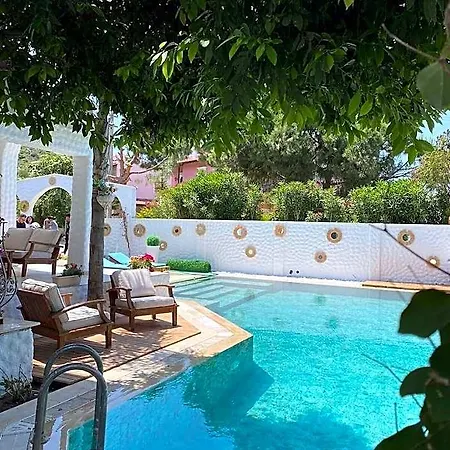 Hotel Flora Boheme Butik 5*