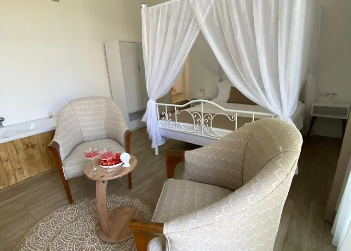 Flora Boheme Butik Szálloda *